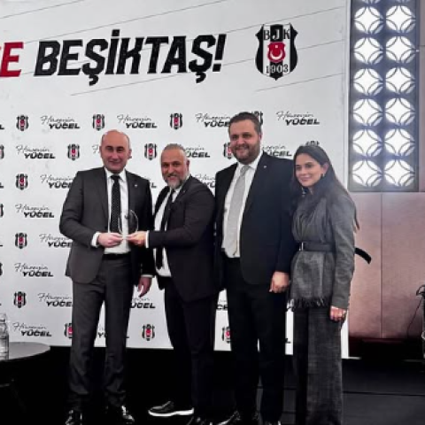 Sayın Hüseyin Yücel Beşiktaş kongre üyeleri ve dernek başkanları ile buluştu